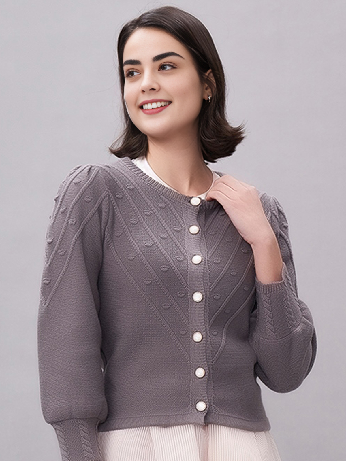 Dirndl mit schwarzer Bluse