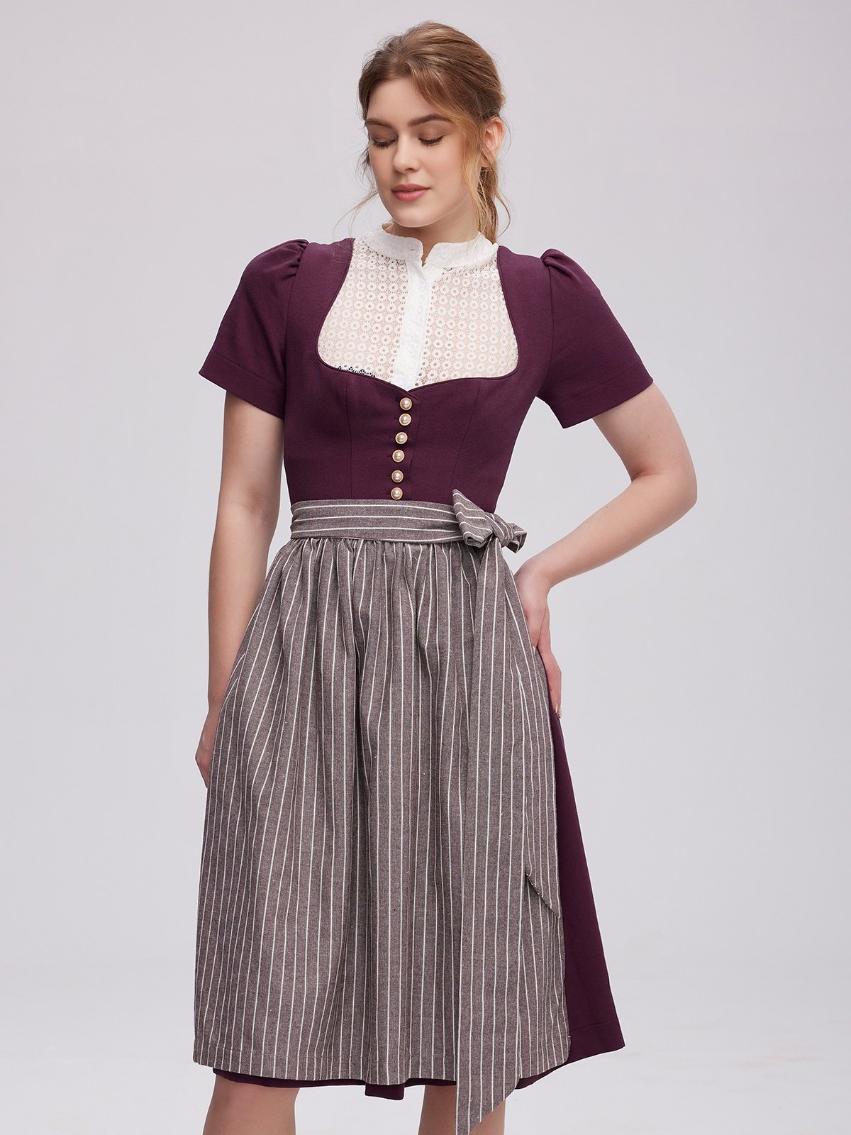 Modernes Dirndl in Khaki – perfekt für den urbanen Lifestyle