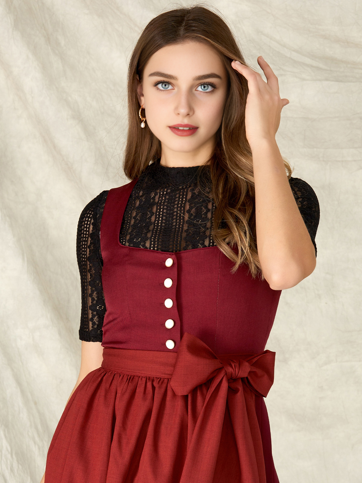 Dirndl in Rot – Inspirationsquelle für Farbkombinationen